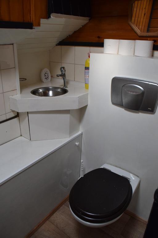 Boat-Apartment Rotterdam Fokkelina Экстерьер фото